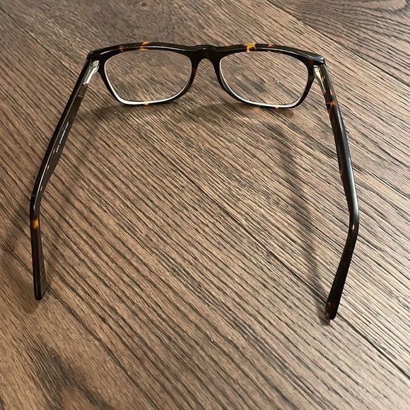 Prescription glasses - Picture 3 of 9